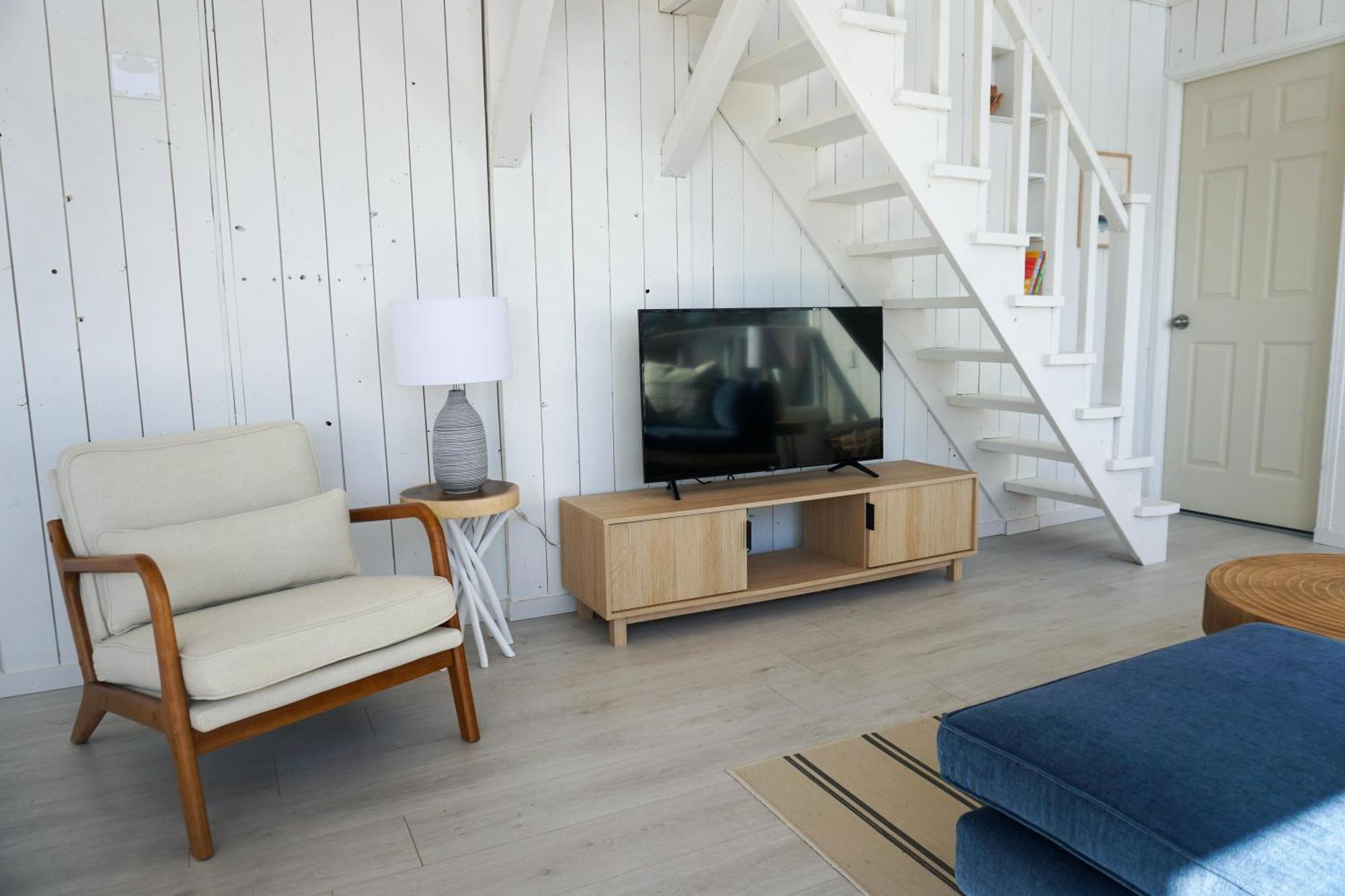Blissful Oceanfront Cottage In Port Mouton Exterior photo